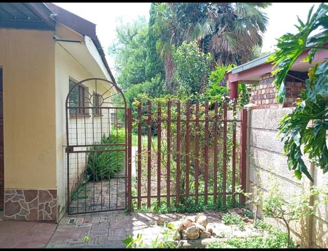 2 BEDROOM HOUSE FOR SALE IN FALCON RIDGE